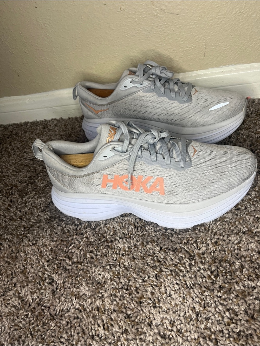Hoka One One Bondi 8 Women's Running Shoe in Light Gray with Peach Accents
